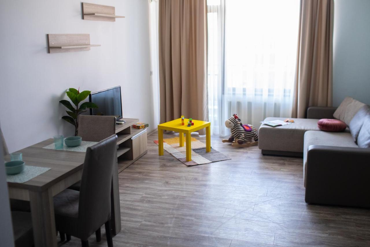 Nor Apartments Summerland Mamaia Kültér fotó