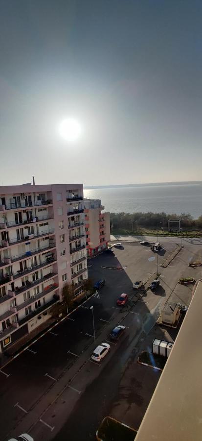 Nor Apartments Summerland Mamaia Kültér fotó